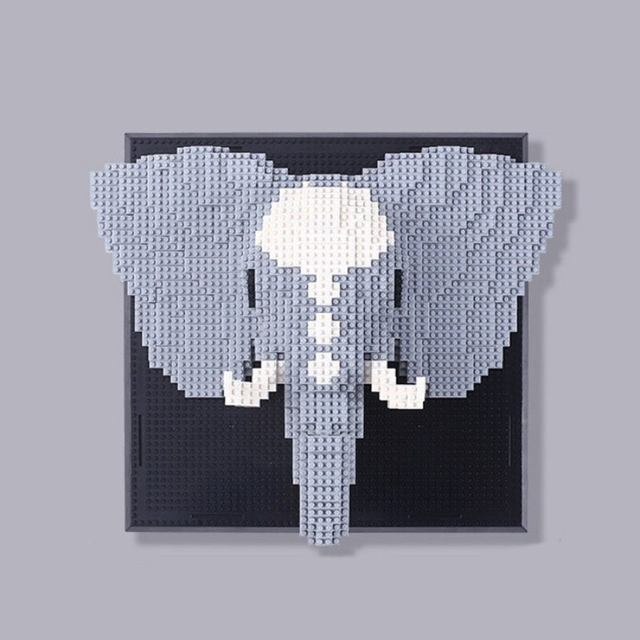 Elephant on construction plate | Building blocks