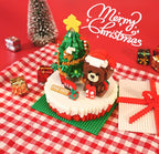 Christmas tree and bear on construction plate | Building blocks