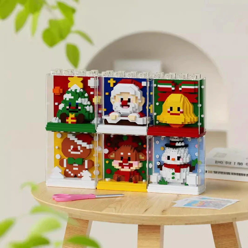 Christmas figures in blocks | Building bricks