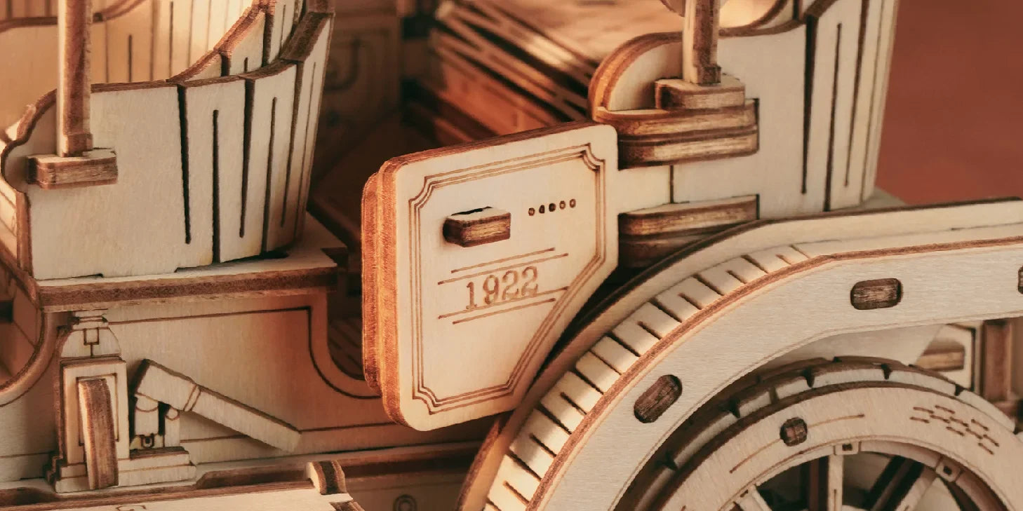 Vintage Auto | Wooden Construction Kits