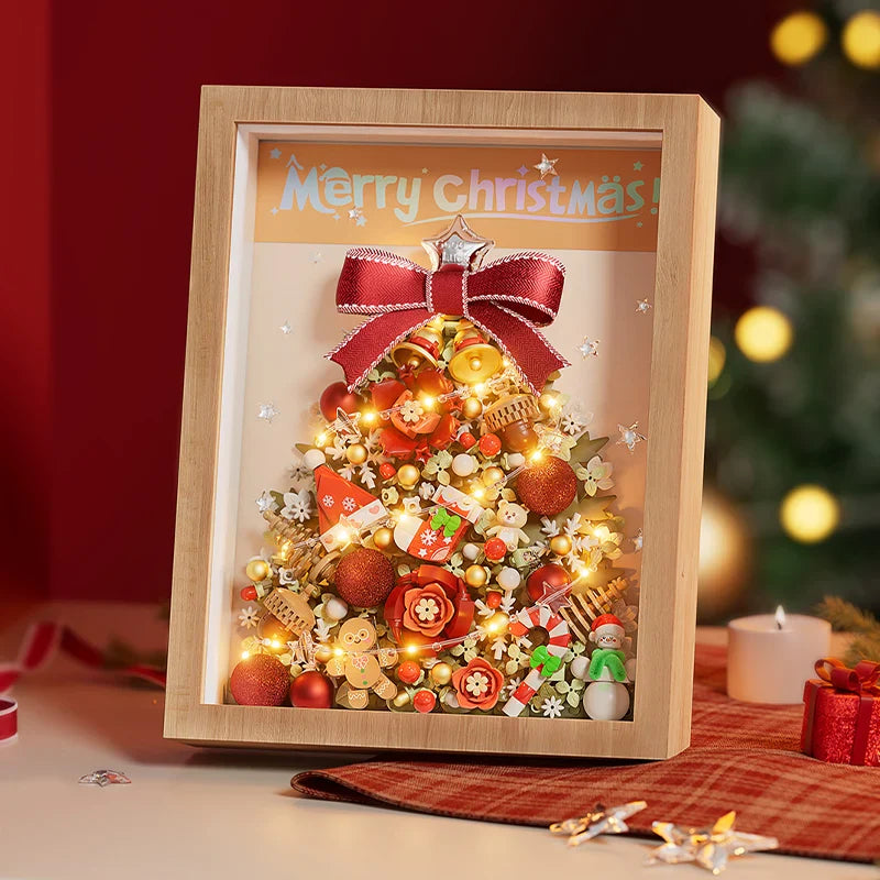 Christmas tree in photo frame | building blocks