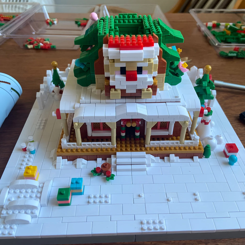 Christmas Tree House | Building Blocks