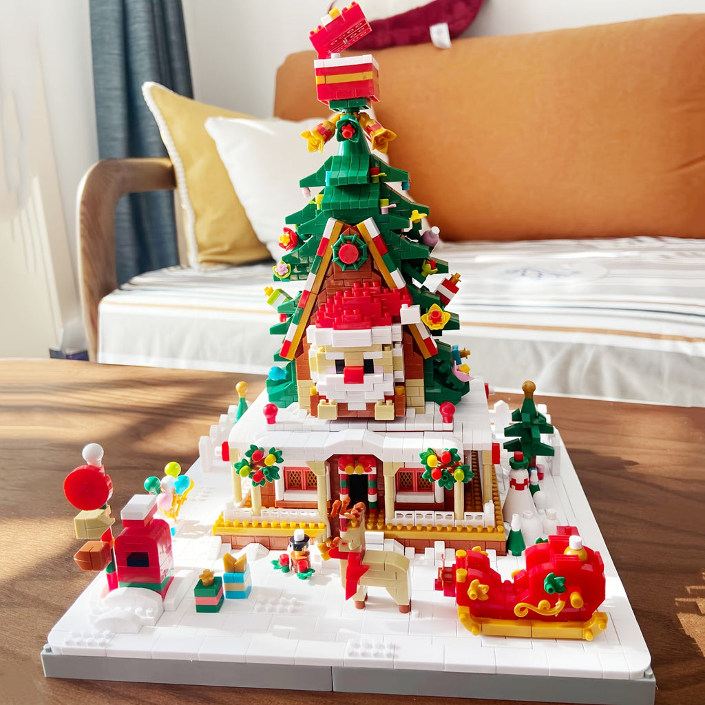 Christmas Tree House | Building Blocks