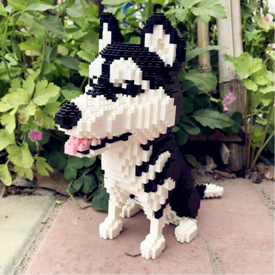 Husky | Construction Bricks