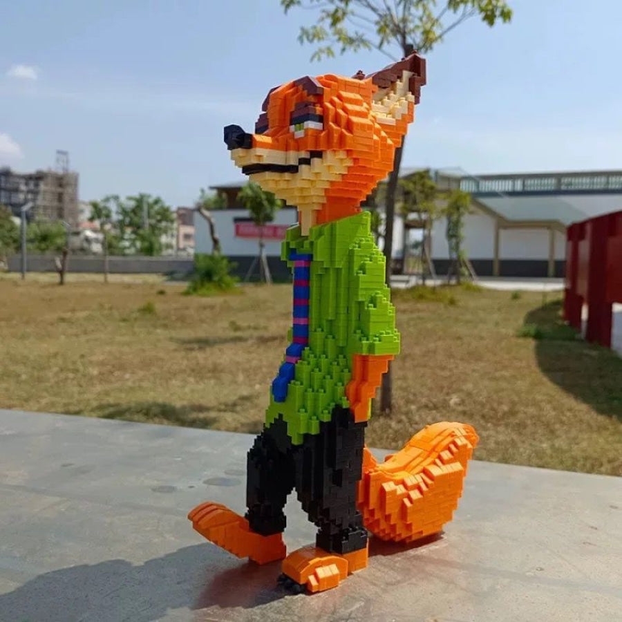 Vos in green suit | Building blocks