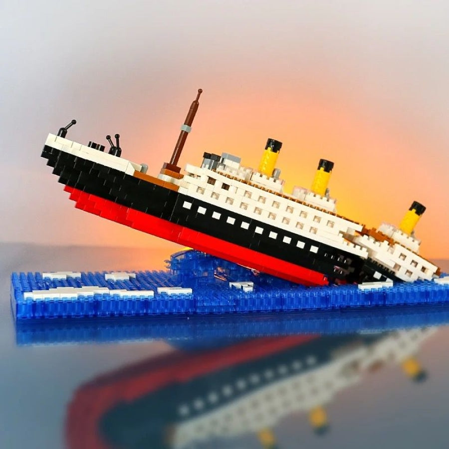 Sinking Titanic | Building Blocks